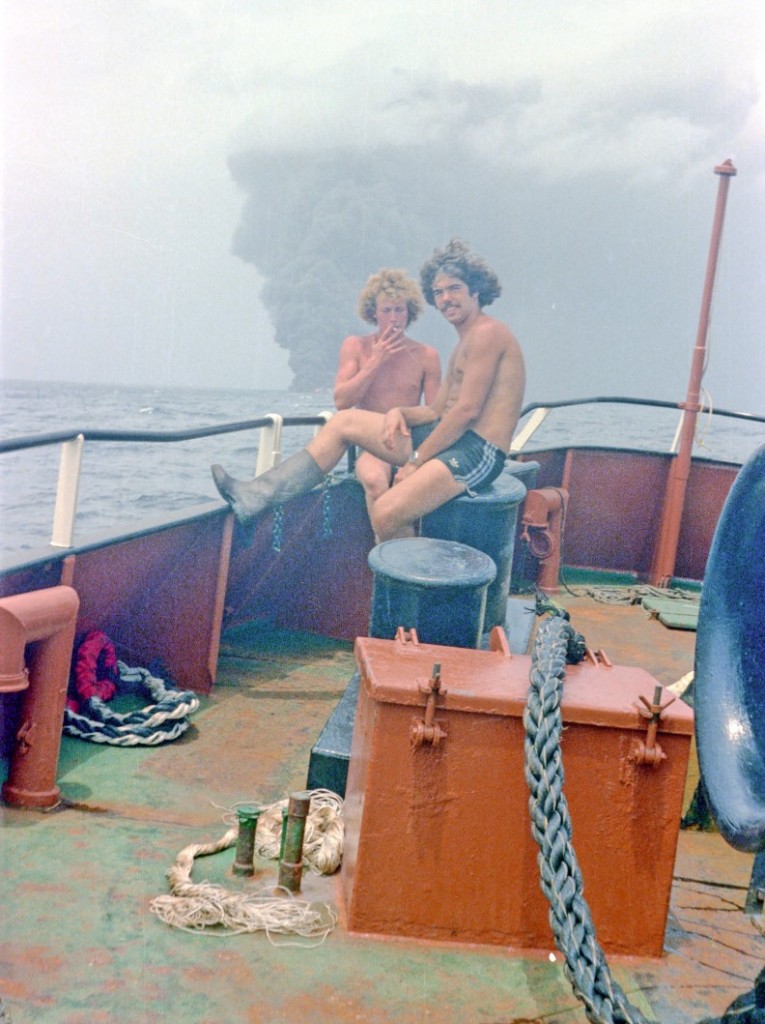 21 Salvage crew Atlantic Empress Disaster